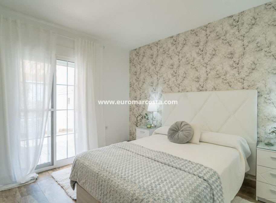 Sale - Villa - San Miguel de Salinas - Orihuela Costa