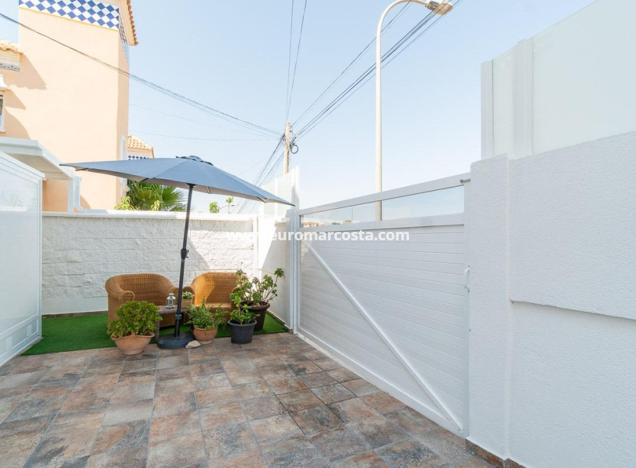 Sale - Villa - San Miguel de Salinas - Orihuela Costa