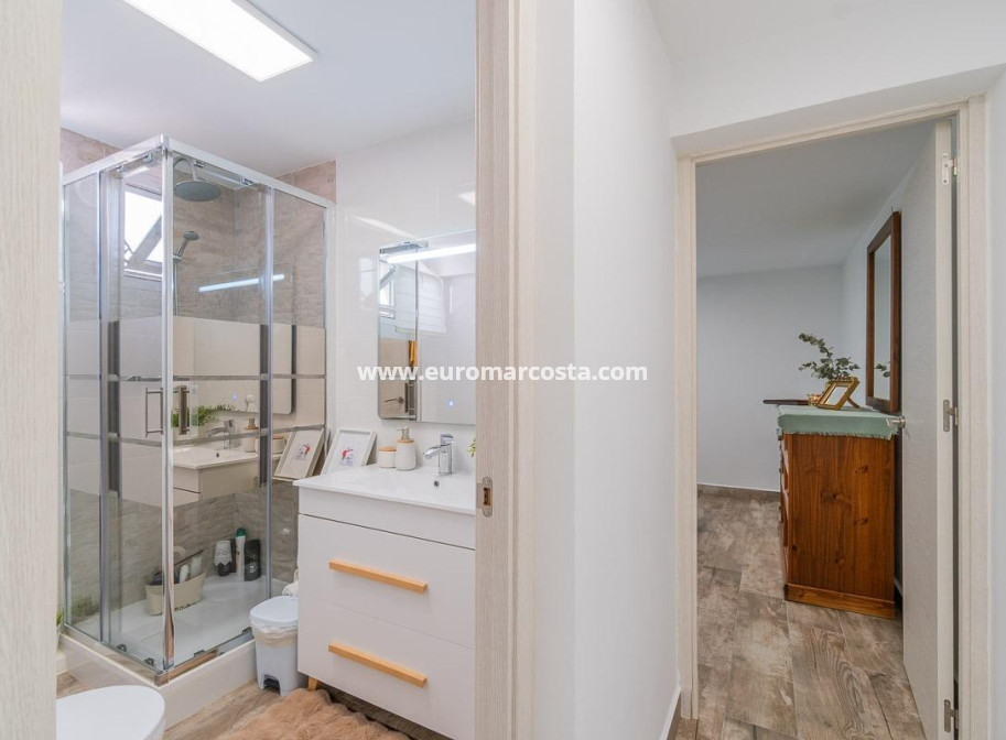 Sale - Villa - San Miguel de Salinas - Orihuela Costa
