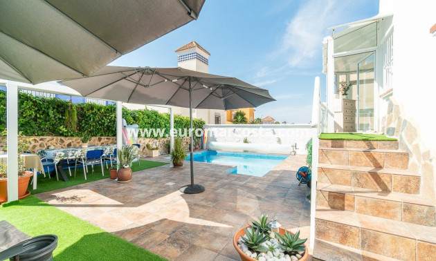 Sale - Villa - San Miguel de Salinas - Orihuela Costa