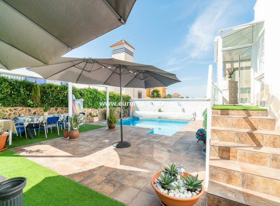 Sale - Villa - San Miguel de Salinas - Orihuela Costa