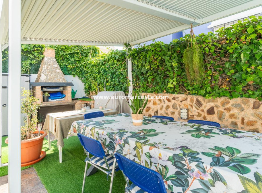 Sale - Villa - San Miguel de Salinas - Orihuela Costa