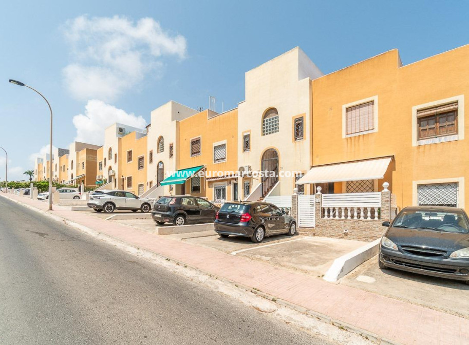 Venta - Apartamento / piso - Torrevieja - TORREVIEJA