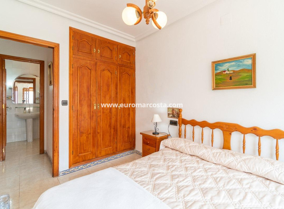Venta - Apartamento / piso - Torrevieja - TORREVIEJA