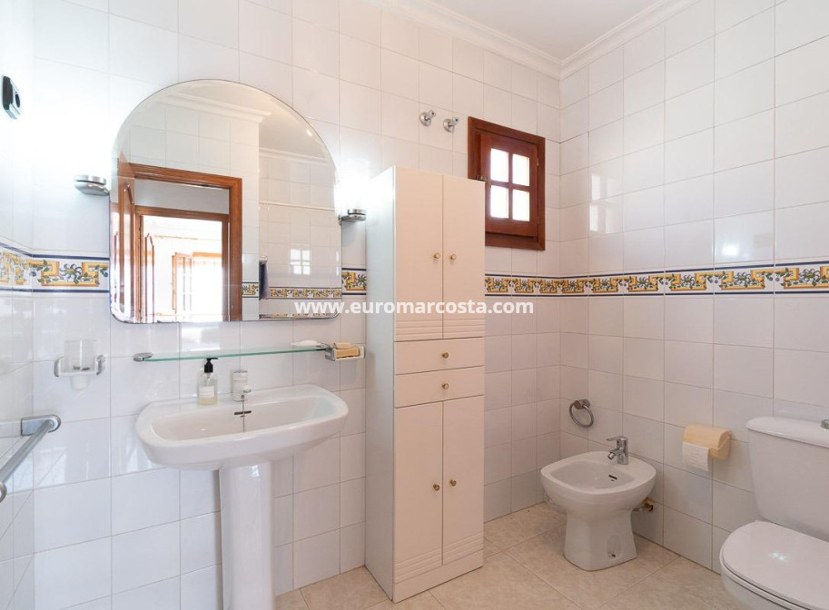 Venta - Apartamento / piso - Torrevieja - TORREVIEJA