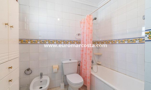 Venta - Apartamento / piso - Torrevieja - TORREVIEJA