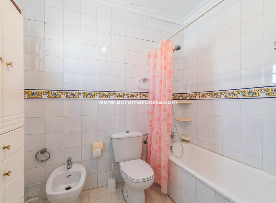 Venta - Apartamento / piso - Torrevieja - TORREVIEJA