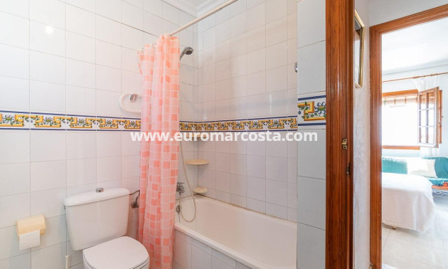 Venta - Apartamento / piso - Torrevieja - TORREVIEJA