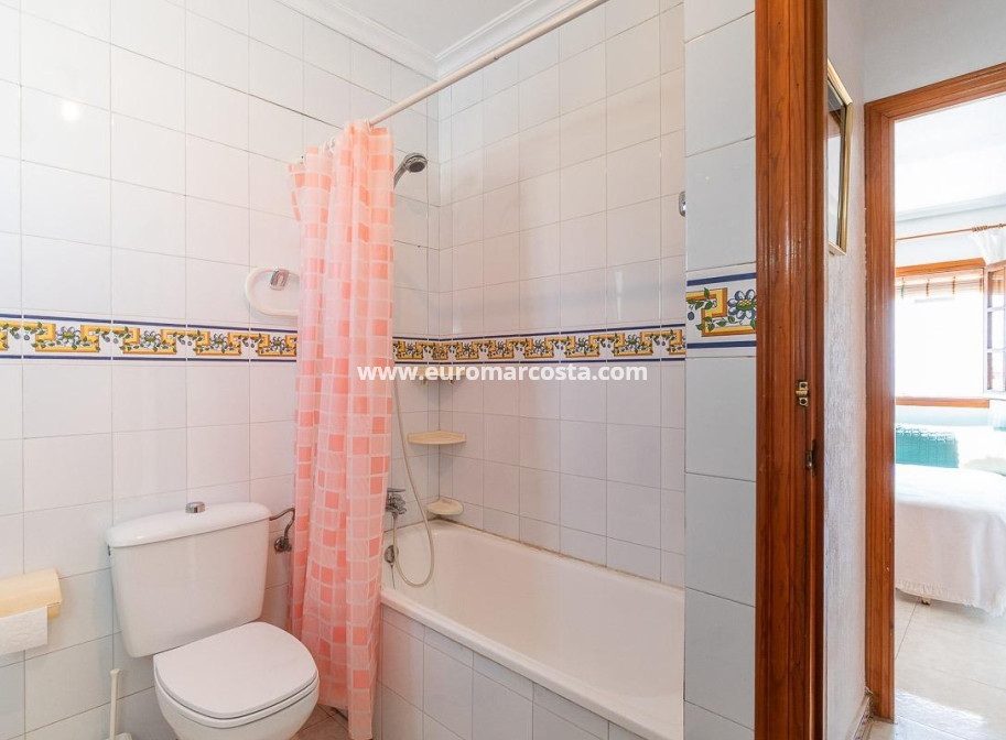 Venta - Apartamento / piso - Torrevieja - TORREVIEJA