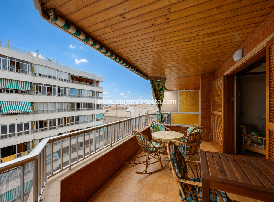 Objekte zum Wiederverkauf - Wohnung - Torrevieja - TORREVIEJA