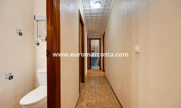 Objekte zum Wiederverkauf - Wohnung - Torrevieja - TORREVIEJA