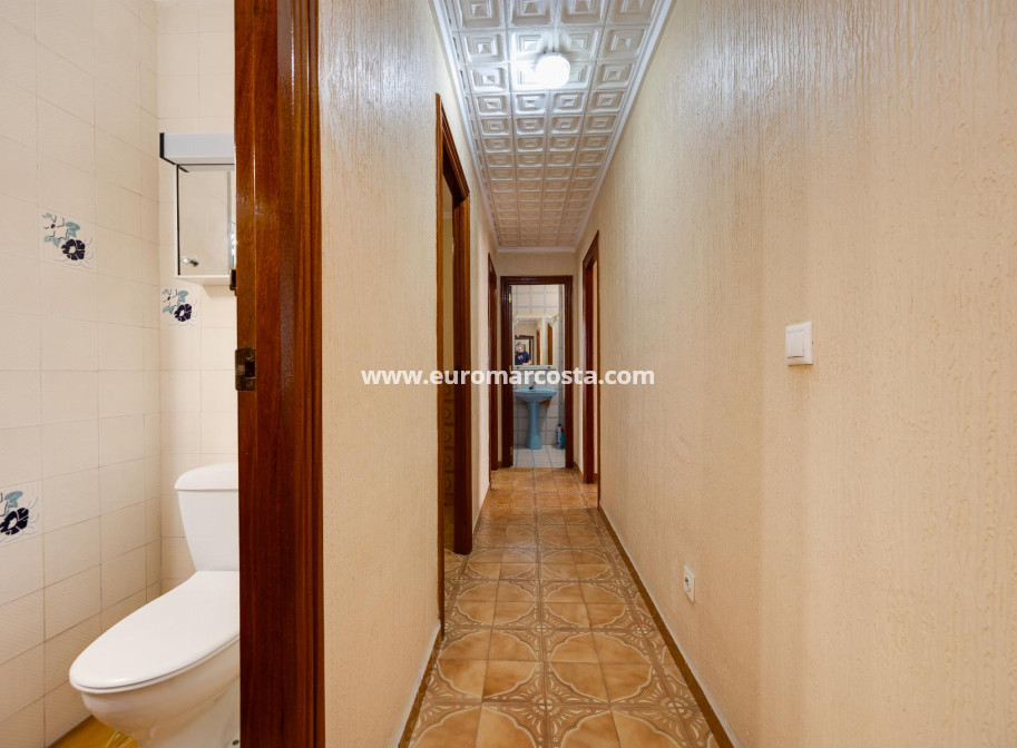 Objekte zum Wiederverkauf - Wohnung - Torrevieja - TORREVIEJA