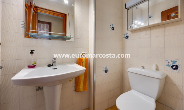 Objekte zum Wiederverkauf - Wohnung - Torrevieja - TORREVIEJA