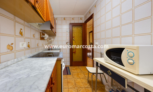 Objekte zum Wiederverkauf - Wohnung - Torrevieja - TORREVIEJA