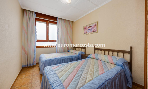 Objekte zum Wiederverkauf - Wohnung - Torrevieja - TORREVIEJA