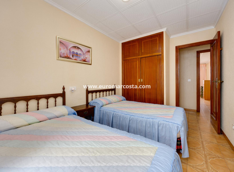 Objekte zum Wiederverkauf - Wohnung - Torrevieja - TORREVIEJA