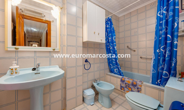 Objekte zum Wiederverkauf - Wohnung - Torrevieja - TORREVIEJA