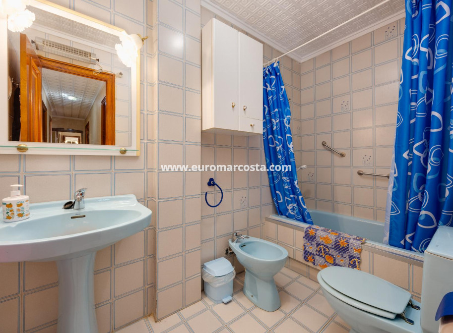 Objekte zum Wiederverkauf - Wohnung - Torrevieja - TORREVIEJA