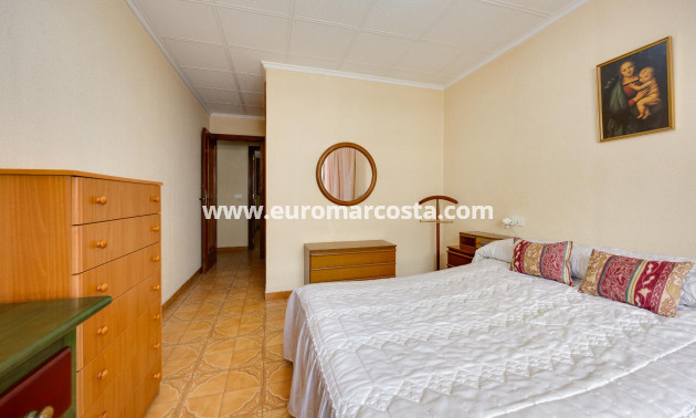 Objekte zum Wiederverkauf - Wohnung - Torrevieja - TORREVIEJA