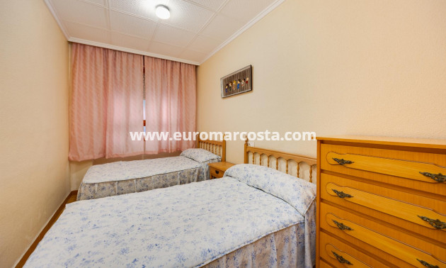 Objekte zum Wiederverkauf - Wohnung - Torrevieja - TORREVIEJA