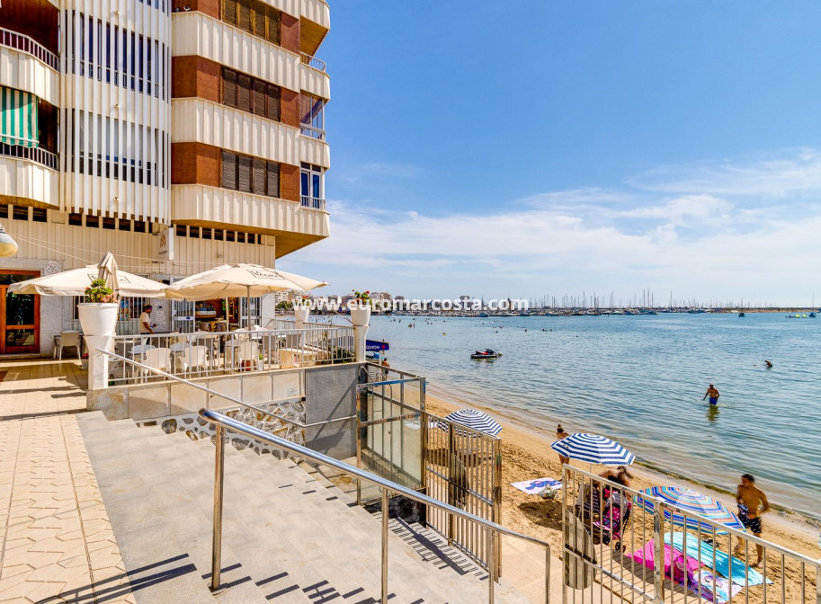 Objekte zum Wiederverkauf - Wohnung - Torrevieja - TORREVIEJA