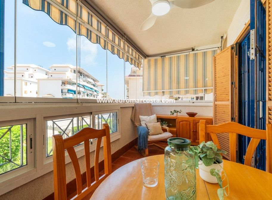 Alquiler a largo plazo - Apartamento / piso - Torrevieja - La Mata