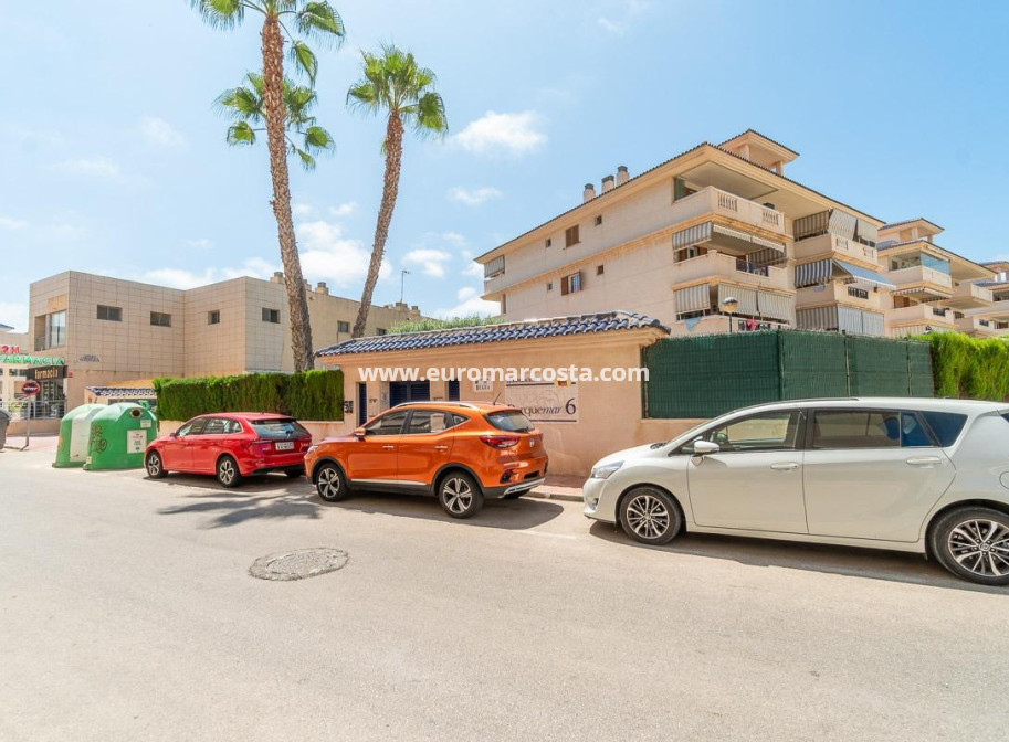 Alquiler a largo plazo - Apartamento / piso - Torrevieja - La Mata