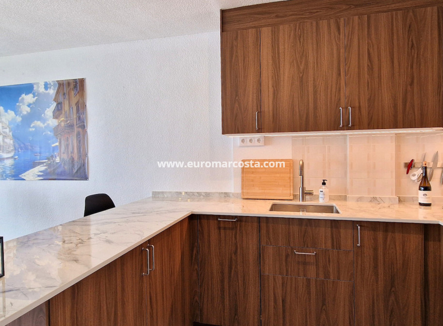 Sale - Apartment / flat - Torrevieja - TORREVIEJA