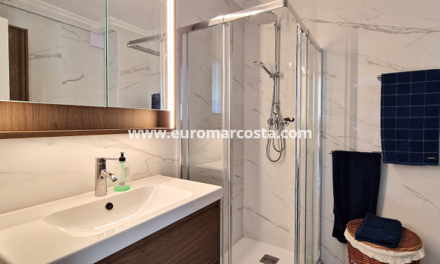 Sale - Apartment / flat - Torrevieja - TORREVIEJA