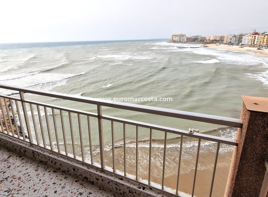 Sale - Apartment / flat - Torrevieja - TORREVIEJA