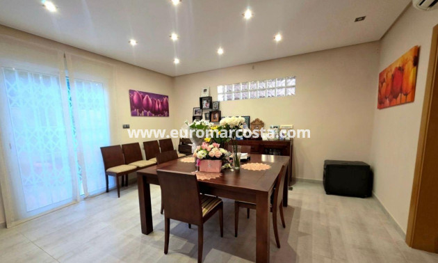 Venta - Villa - Orihuela Costa - Campoamor