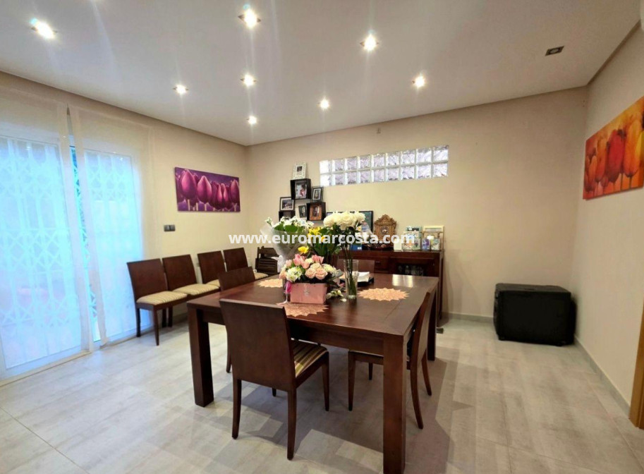 Venta - Villa - Orihuela Costa - Campoamor