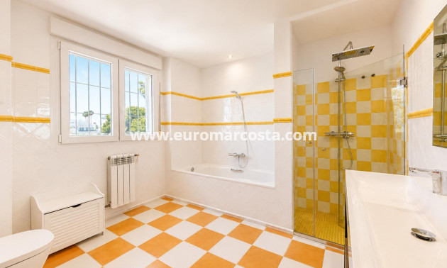Venta - Villa - Orihuela Costa - Campoamor