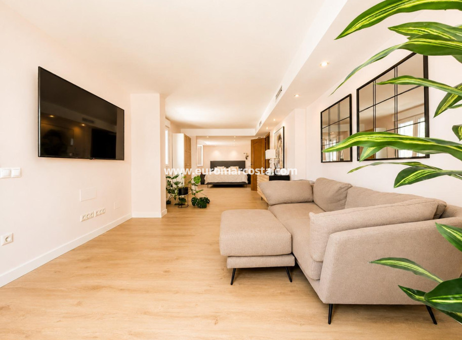Venta - Villa - Orihuela Costa - Campoamor