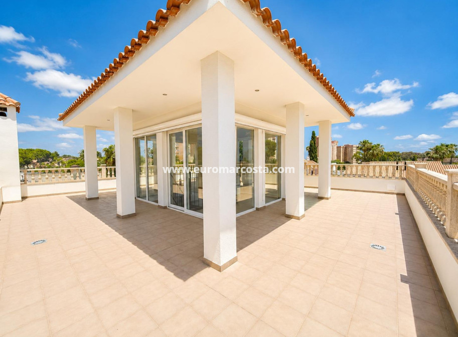 Venta - Villa - Orihuela Costa - Campoamor