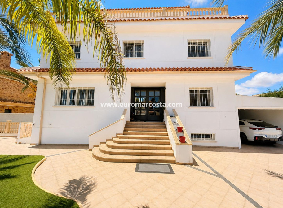 Venta - Villa - Orihuela Costa - Campoamor