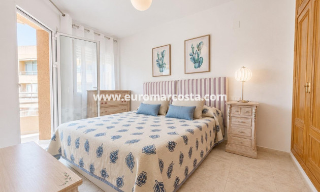Sale - Apartment / flat - Orihuela Costa - Campoamor