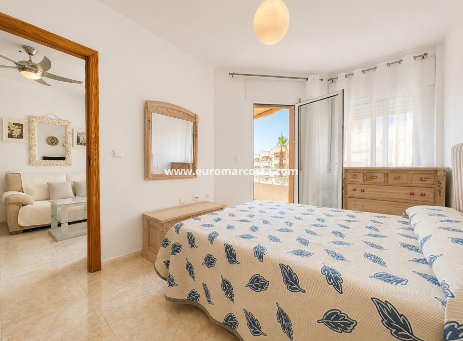 Sale - Apartment / flat - Orihuela Costa - Campoamor