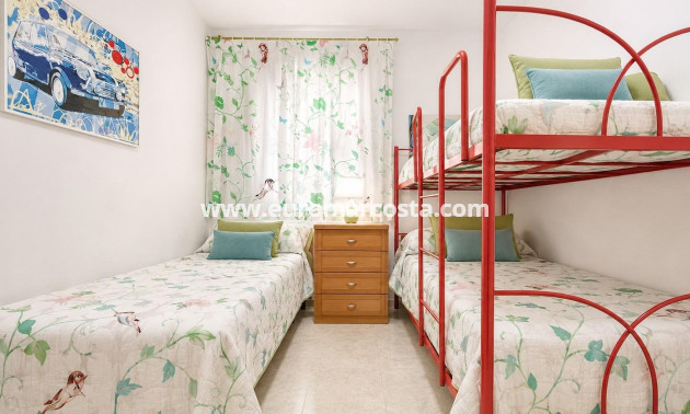 Sale - Apartment / flat - Orihuela Costa - Campoamor