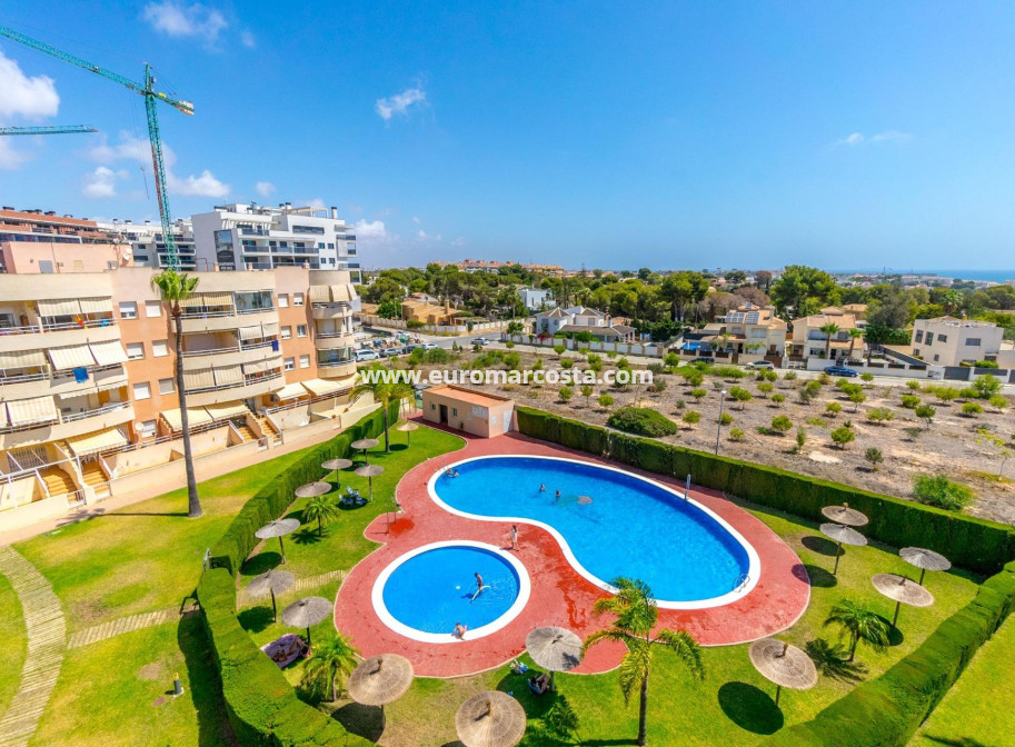 Sale - Apartment / flat - Orihuela Costa - Campoamor