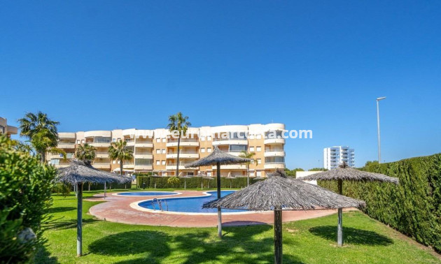 Sale - Apartment / flat - Orihuela Costa - Campoamor