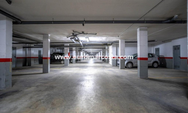 Sale - Apartment / flat - Orihuela Costa - Campoamor