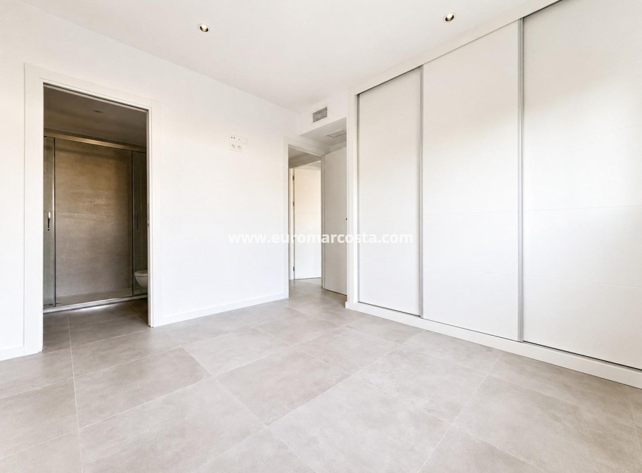 Venta - Apartamento / piso - Orihuela Costa - Campoamor