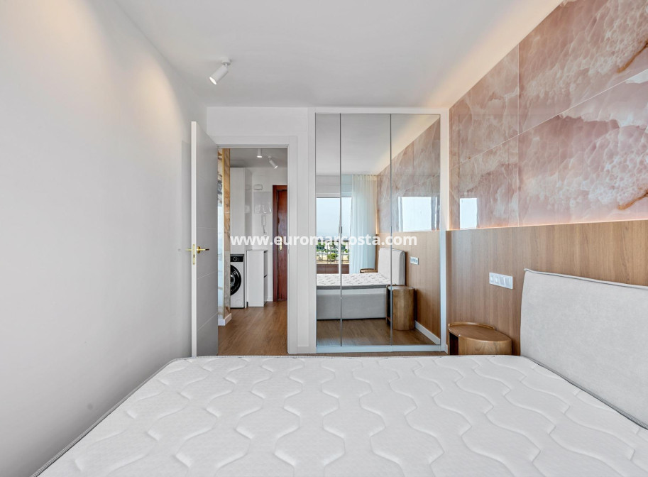 Objekte zum Wiederverkauf - Wohnung - Torrevieja - TORREVIEJA