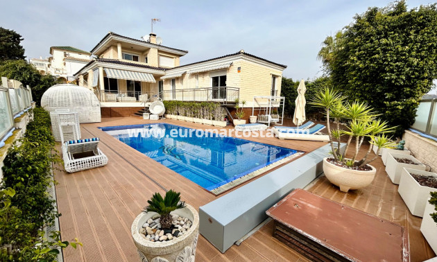 Venta - - CHALET - Torrevieja - La Mata