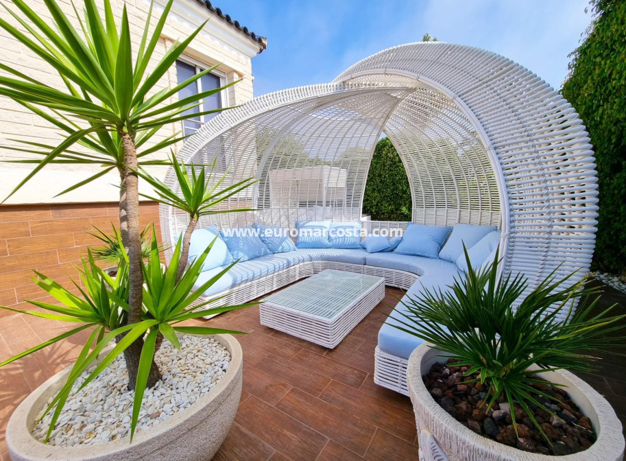 Venta - - CHALET - Torrevieja - La Mata
