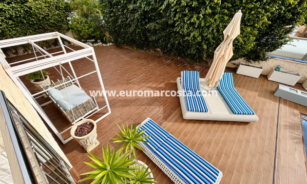 Venta - - CHALET - Torrevieja - La Mata