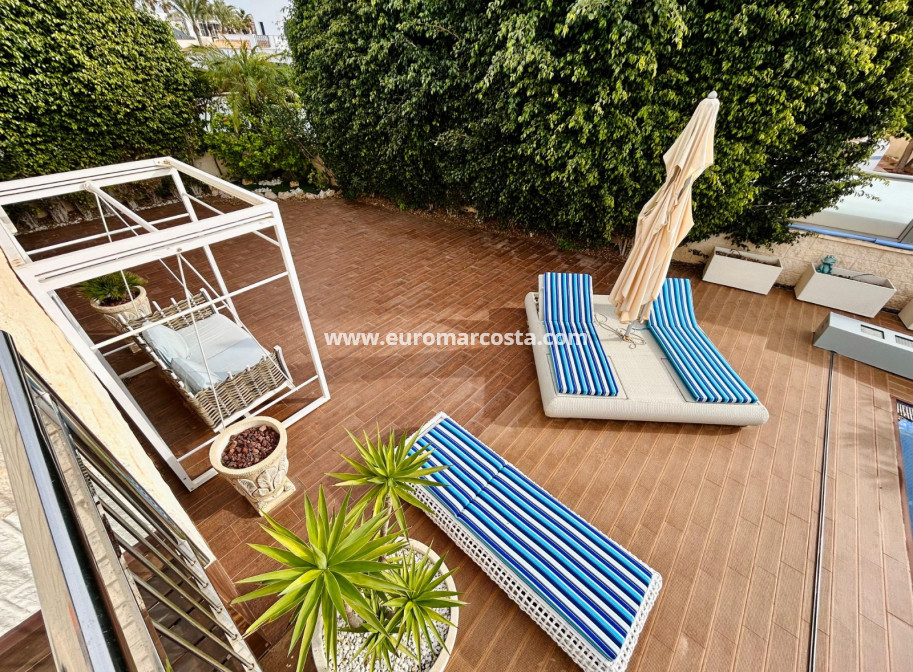Venta - - CHALET - Torrevieja - La Mata
