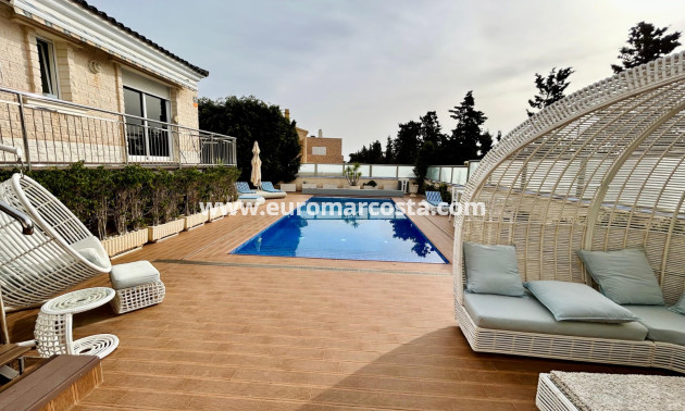 Venta - - CHALET - Torrevieja - La Mata