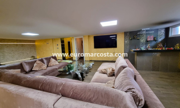 Venta - - CHALET - Torrevieja - La Mata